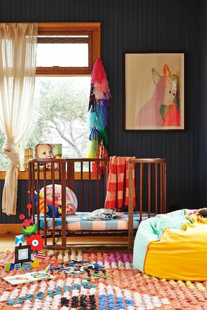 00-comment-assortir-les-couleurs-dans-une-chambre-enfant-tapis-coloré-lit-enfant