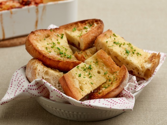 Rachael Ray’s Garlic Bread for THANKSGIVING/BAKING/WEEKEND COOKING, as seen on 30 Minute Meals, Quick Italian Classics