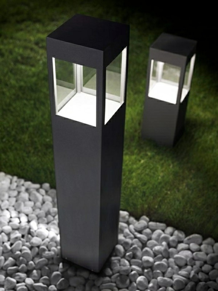 Lampe-solaire-jardin-eclairage-exterieur-eclairage-exterieur-solaire-spot-solaire