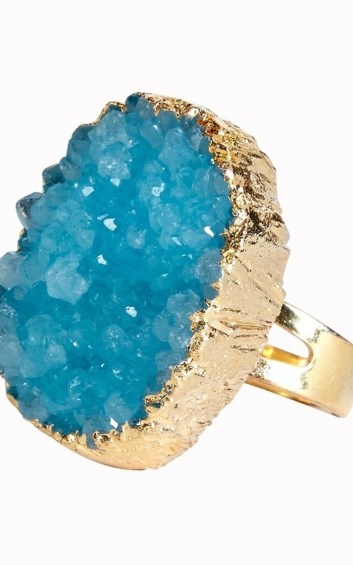bague-cristal-quartz-bleu-brut-or-resized