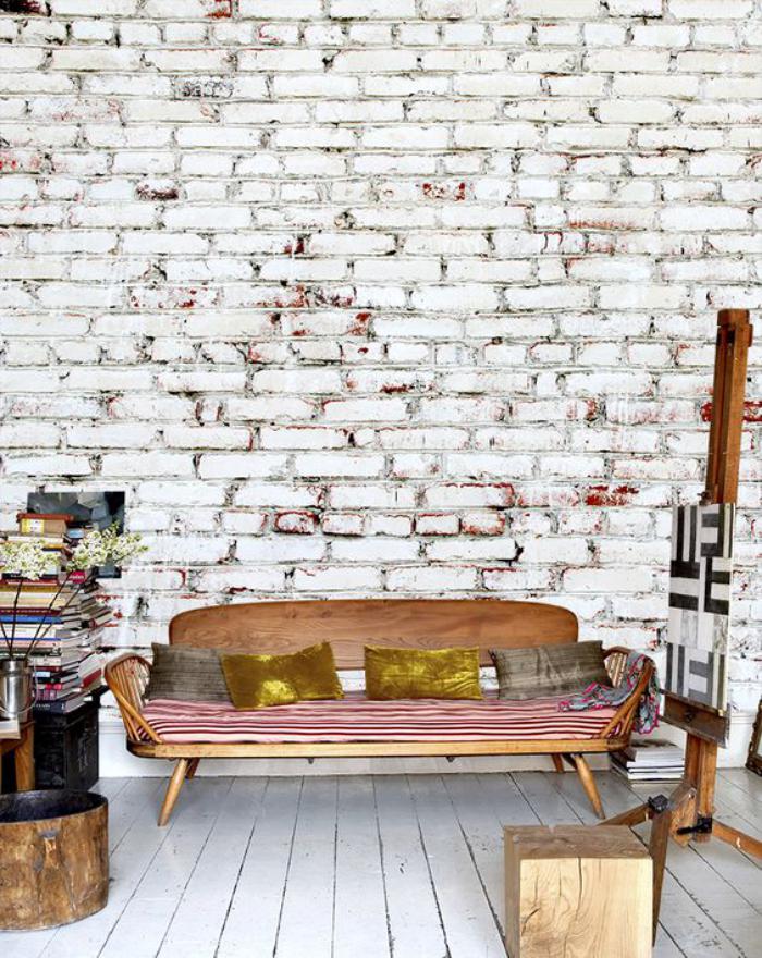 briques-de-parement-mur-en-briques-blanches-sofa-vintage