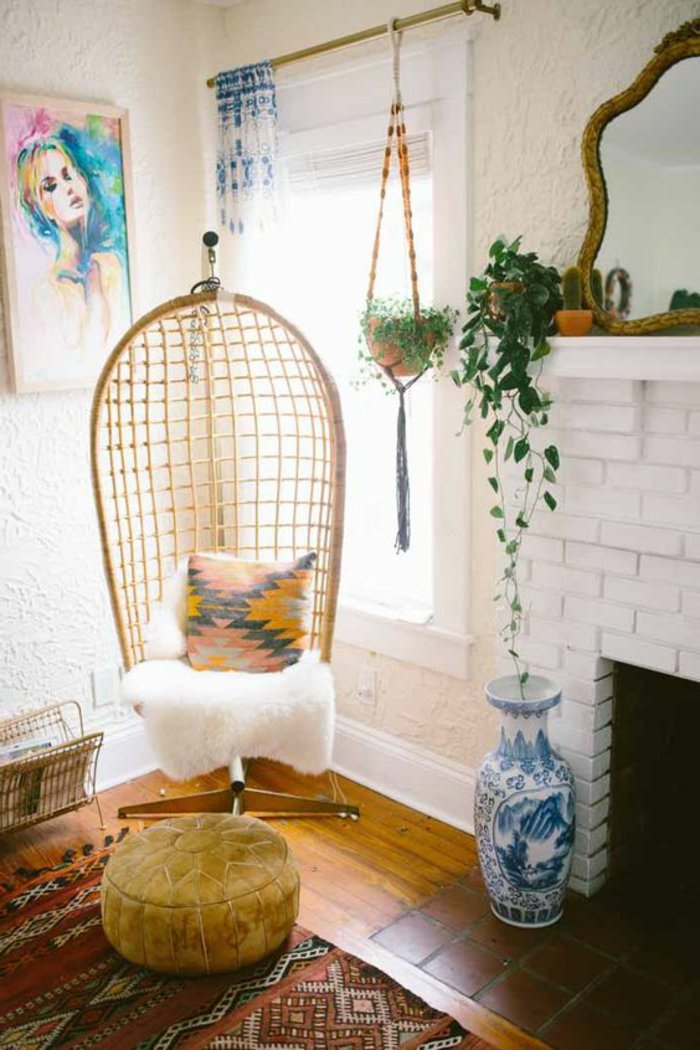 couleur-coussin-intérieur-design-fauteuil-rotin-vintage-cool-idée-aménagement-salon-cool-idee-cosy