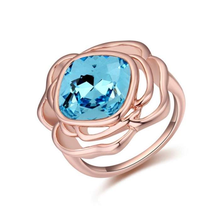 cristaux-Swarovski-or-rose-aquamarine-resized