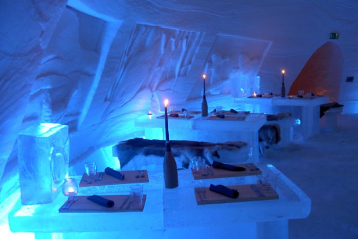 dormir-en-igloo-bar-de-glace-dans-un-igloo-géant