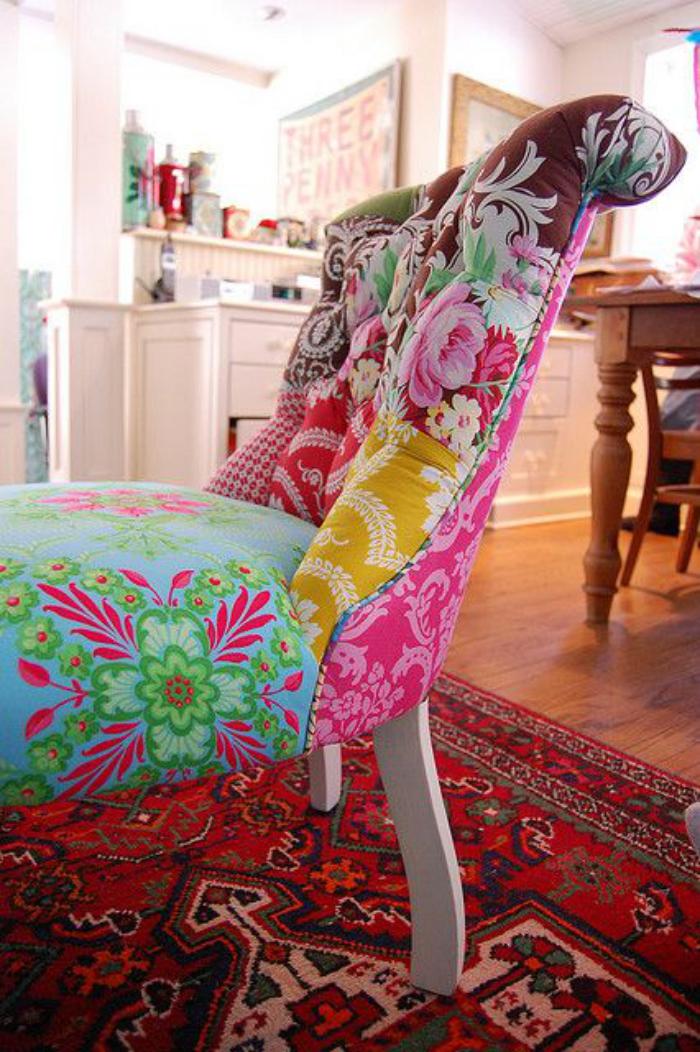 fauteuil-patchwork-joli-fauteuil-habillé-en-prints-floraux