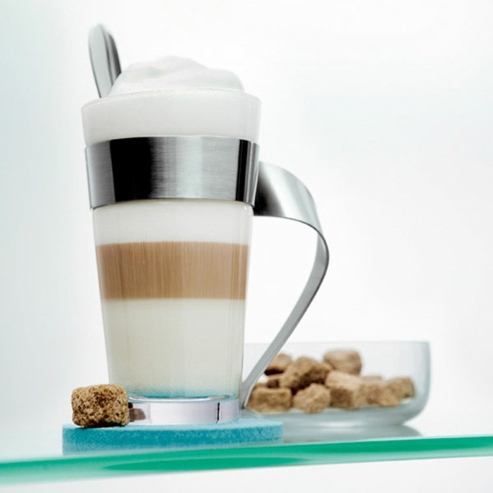 le-caffe-macchiato-nouvelle-boisson-le-café-au-lait-inspiration-beau