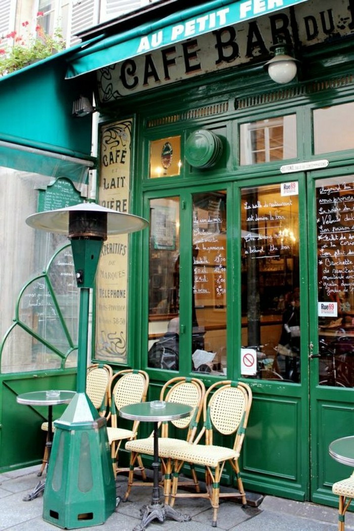 le-charme-et-la-beauté-petis-cafes-parisiens-guide-du-routard-paris-les-meilleurs-cafes