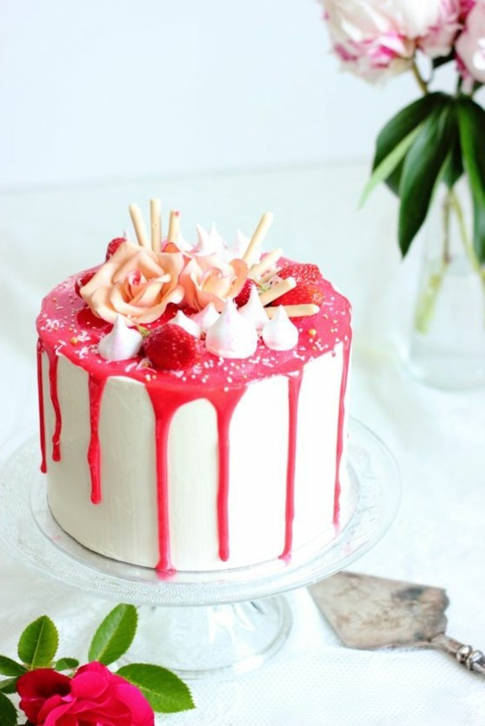merveulleuse-image-gâteau-anniversaire-gateau-d-anniversaire-adulte-fraises