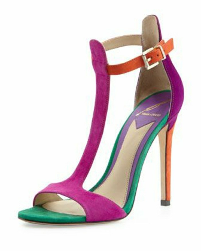 sandales-colorés-femme-les-dernieres-tendaces-pour-2016-chaussures-femme