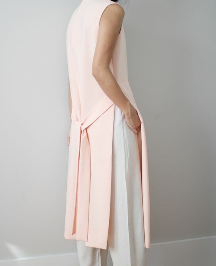 1-outfit-elegant-collection-printemps-été-2016-en-rose-pale-pantalon-blanc-elegant-femme