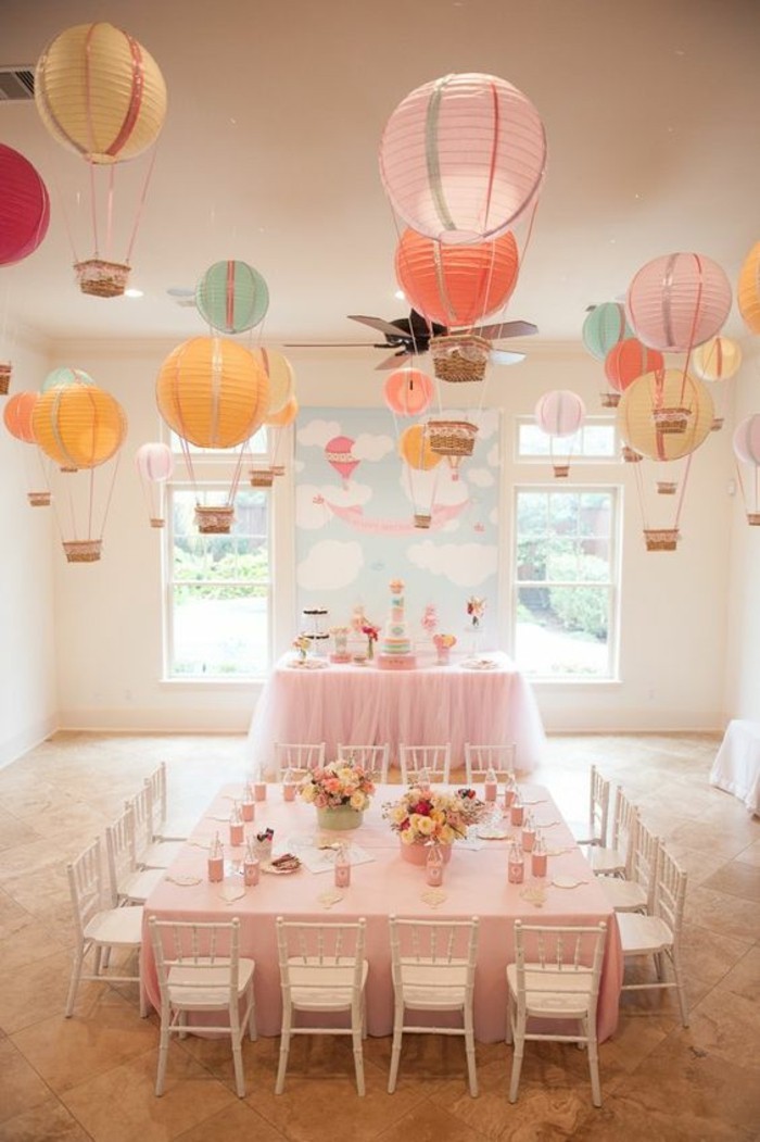 admirable-festive-decoration-table-anniversaire-rose-baloons