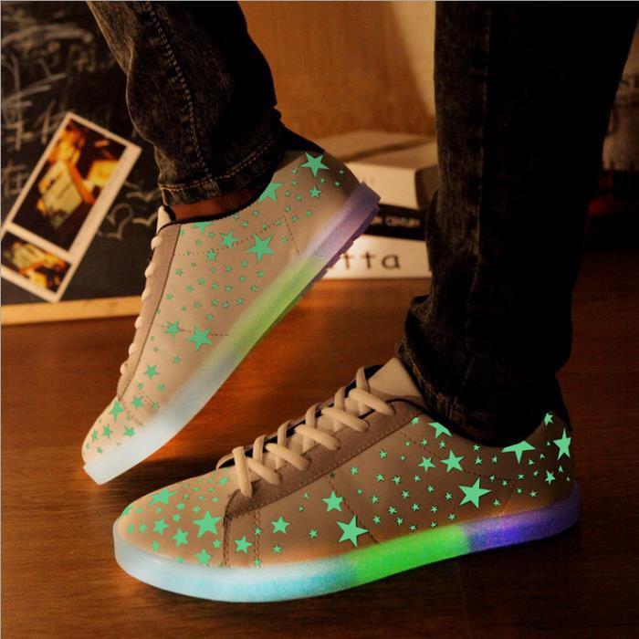 chaussures-lumineuses-beaux-sneakers-étoilés-avec-plateforme-lumineuse