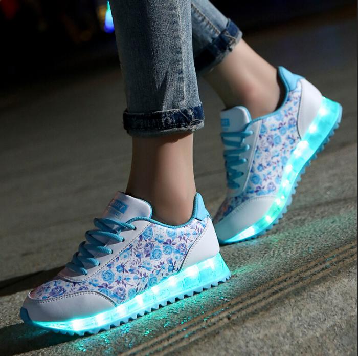chaussures-lumineuses-belles-chaussures-sneakers-led
