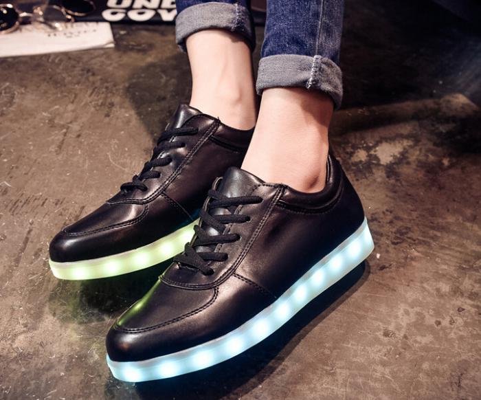 chaussures-lumineuses-lumières-led-rechargeable