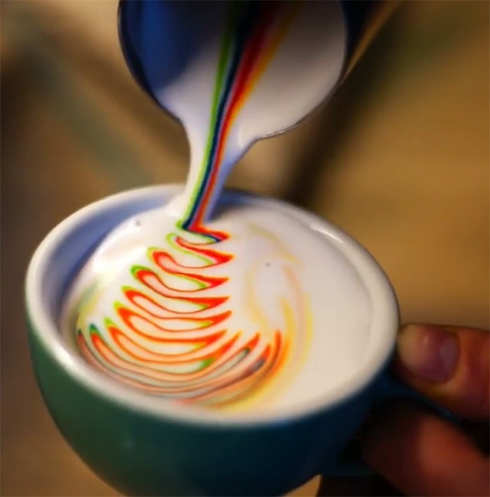 comment-faire-un-cappuccino-cool-idée-vu-en-couleurs