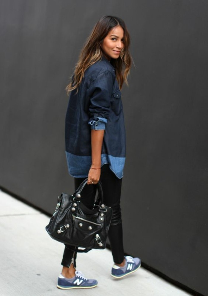 sneakers-bleu-foncé-femme-design-tendances-de-la-mode-pantalon-noir