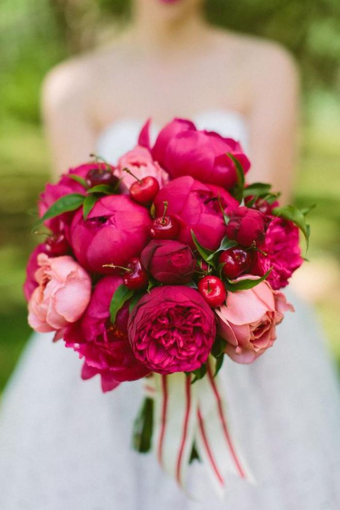 bouquet-de-pivoines-le-bouquet-pour-une-mariée-romantique