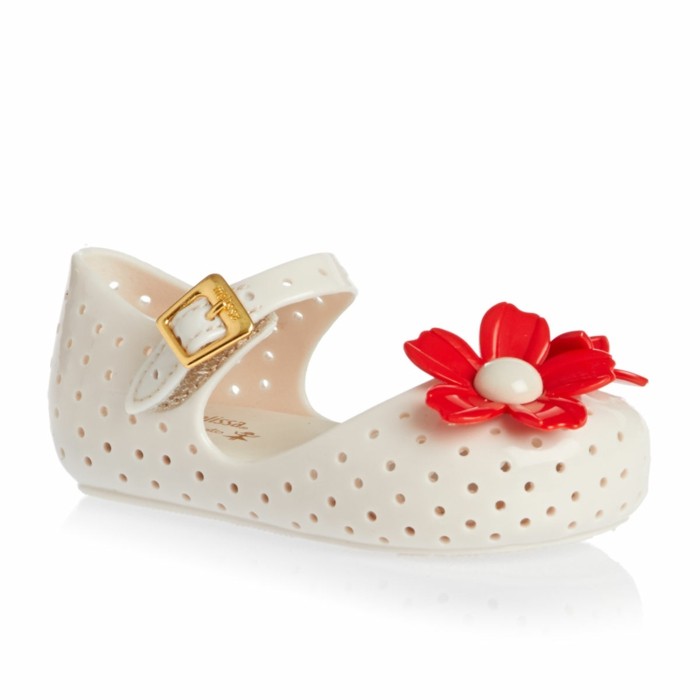 chaussures-melissa-blanches-enfant-fillette-decoration-en-rouge-resized