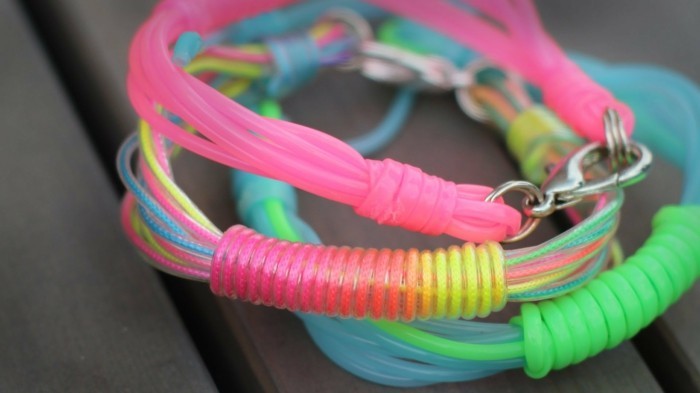 Comment faire un scoubidou bracelet?