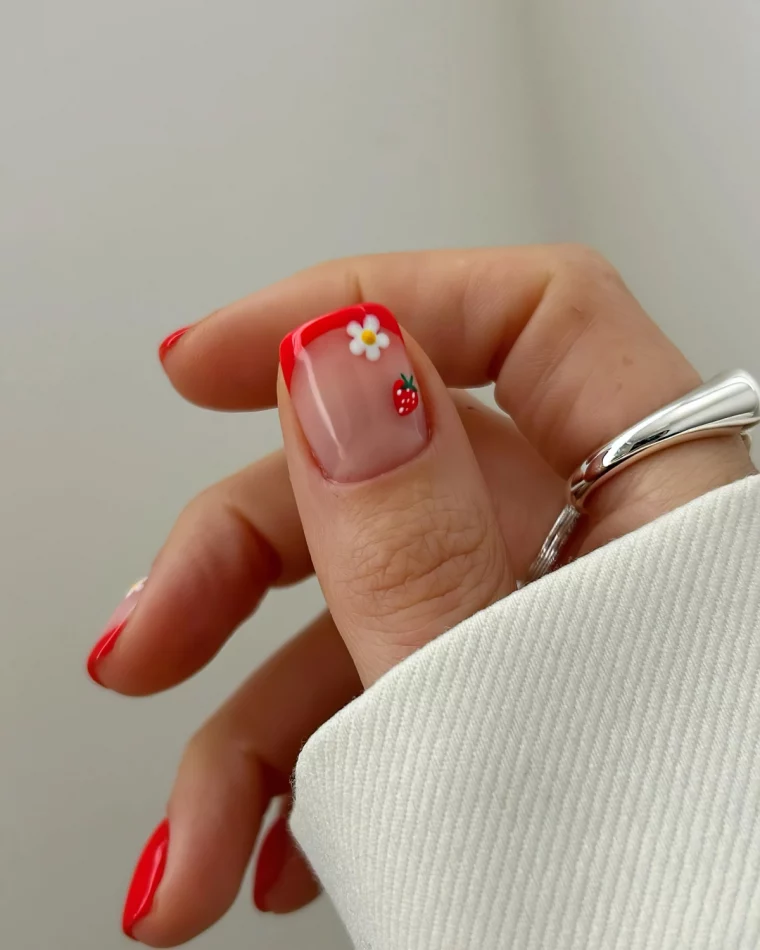 nail art ongle motif petite marguerite fraise dessin facile rouge