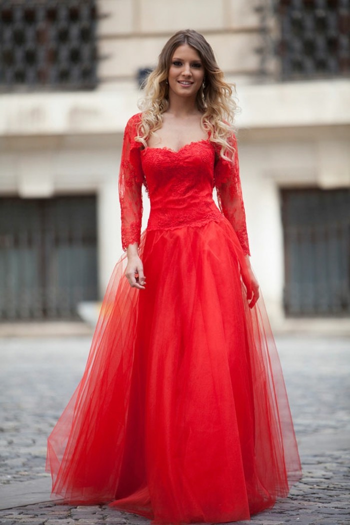 robe-de-soirée-longue-rouge-effet-ballerine-resized