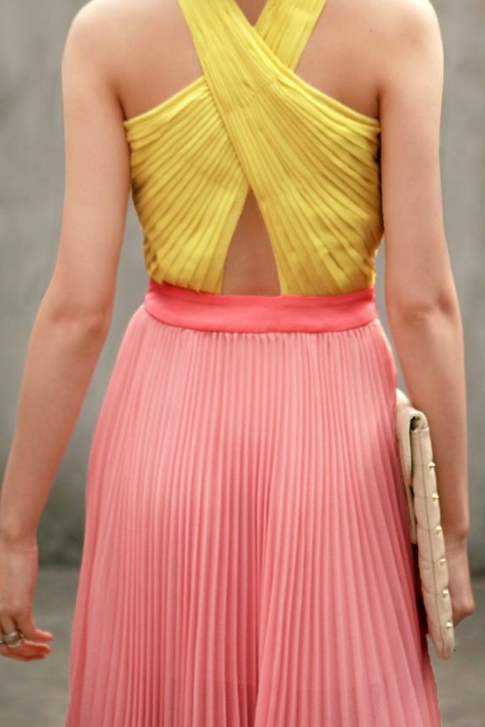 robe-plissée-jaune-et-rose-pale-robe-chic-pas-cher-mode-femme-tenue-ceremonie-femme