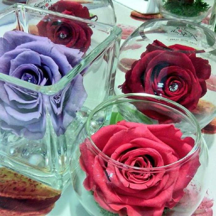 rose-stabilisée-décoration-de-table-roses-stabilisées