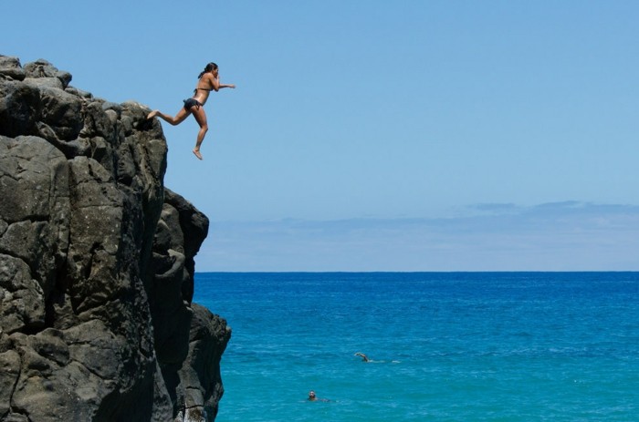 sauter-depuis-les-falaises-de-south-point-à-hawaii-50-choses-à-faire-avant-de-mourir