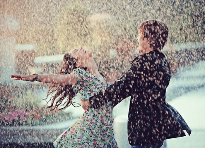 superbe-idée-danser-sous-la-pluie-choses-a-faire-avant-de-mourir