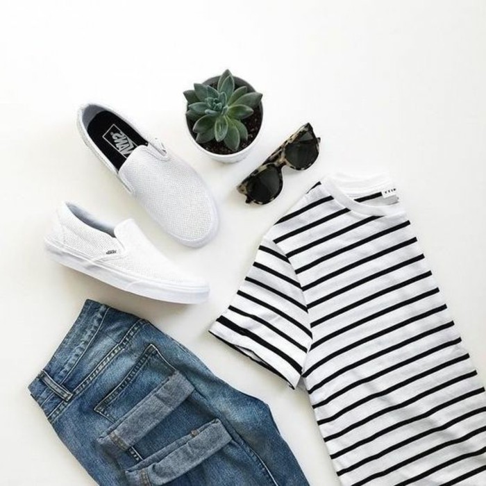 t-shirt-à-rayures-blancs-noirs-jeans-bleu-foncé-bien-s-habiller-pour-la-nouvelle-saison-2016