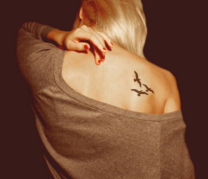 tatouage-femme-discret-tatouages-discrets-femme-tatouages-discrets-femme-idees