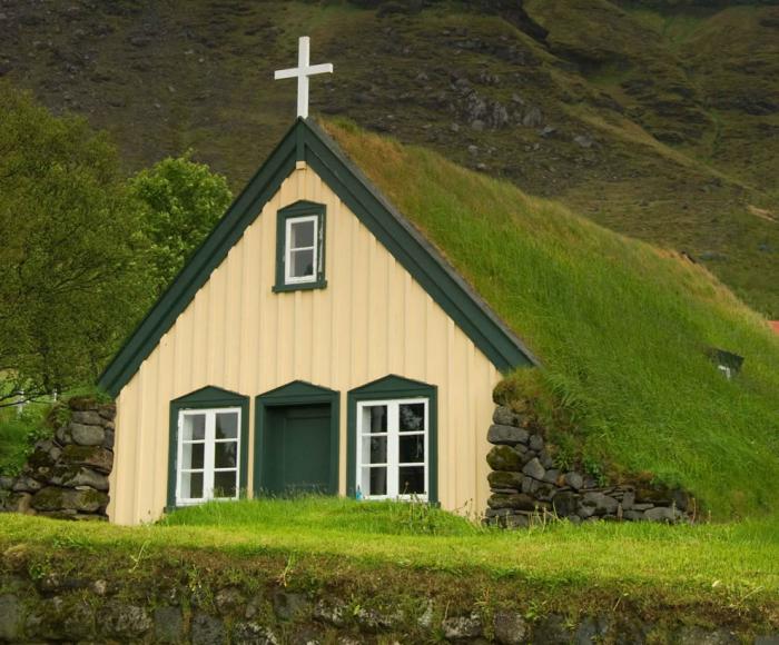 toiture-végétalisée-église-toiture-turf-Icelande