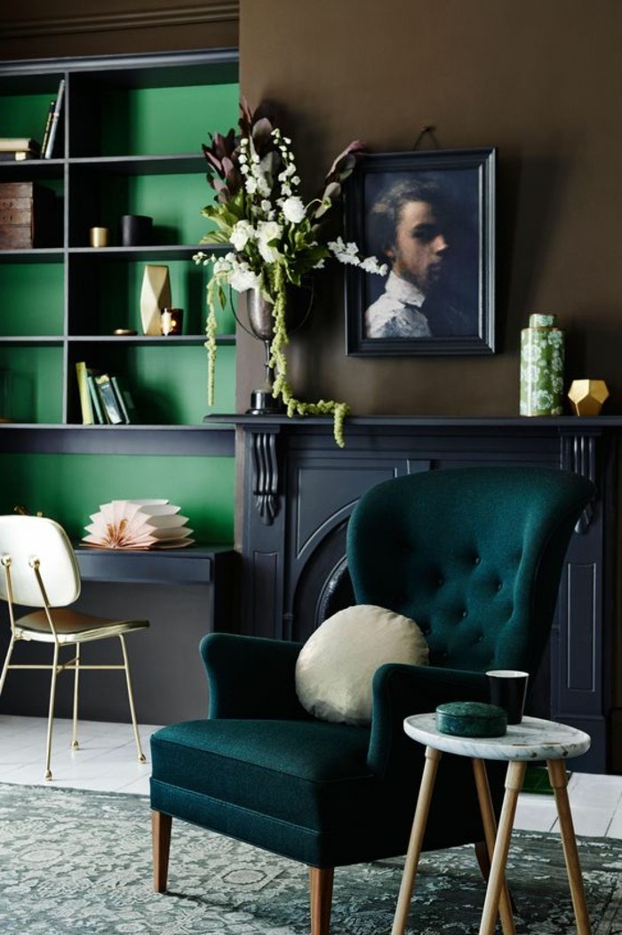 0-astuces-deco-appartement-retro-chic-magnifique-decoration-en-vert-foncé-et-bleu