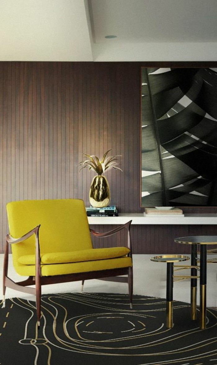 1-comment-decorer-sa-maison-chaise-jaune-mur-en-lambris-en-bois-decoration-appartement