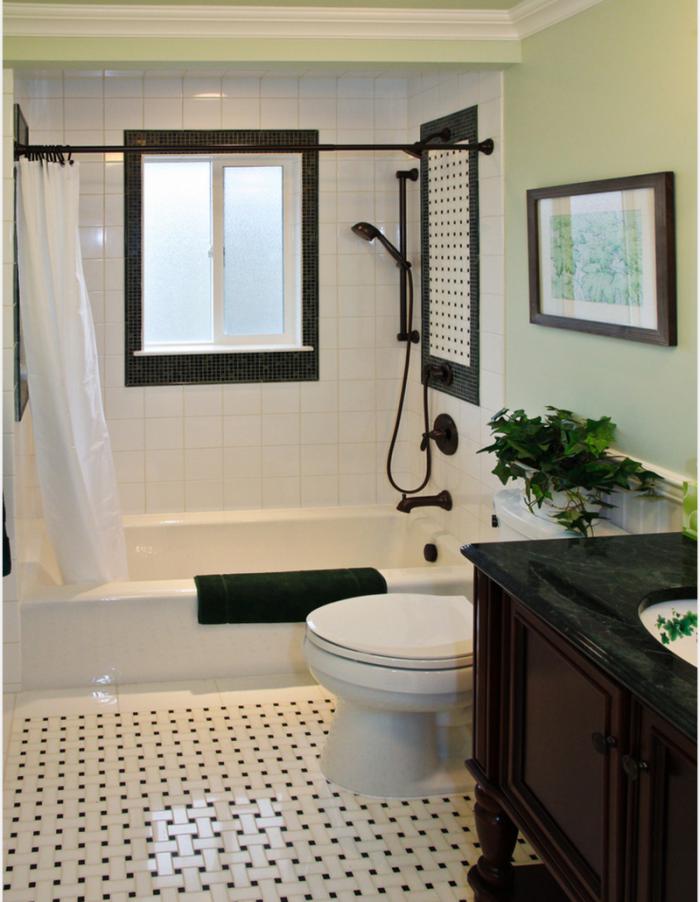 aménagement-petite-salle-de-bains-baignoire-rectangulaire