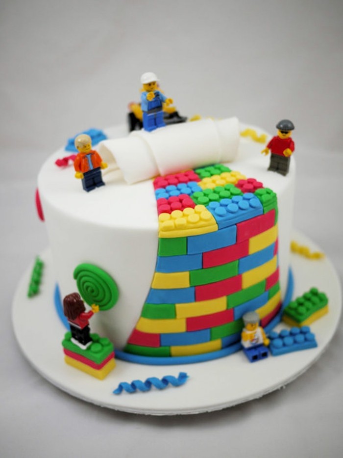 au-gâteau-anniversaire-enfant-lego-trop-cool-idée
