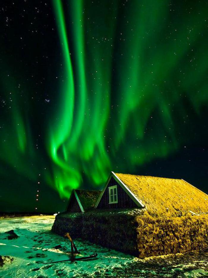 aurores-boréales-la-beauté-de-l'Islande