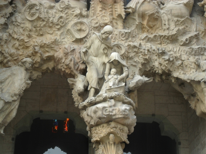 cathedrale-barcelone-Sagrada-Nativite-le-petit-Jesus-resized