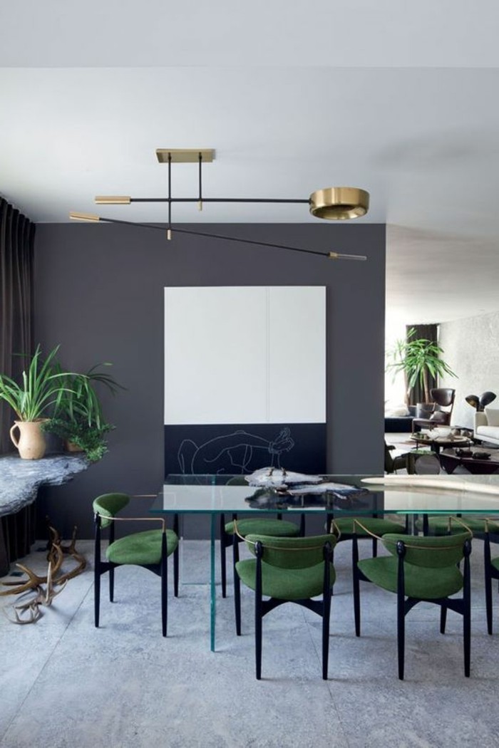 decoration-salle-a-manger-chaises-vertes-foncés-murs-gris-anthracite-lampe-design