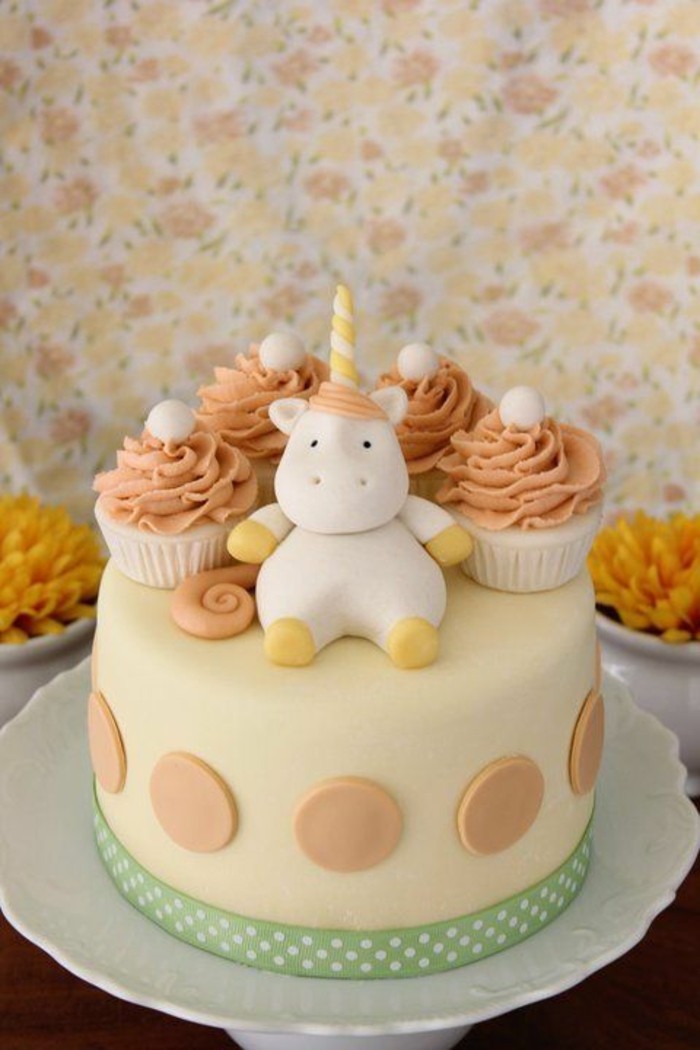 excellent-gâteau-d-anniversaire-enfants-cool-unicorn