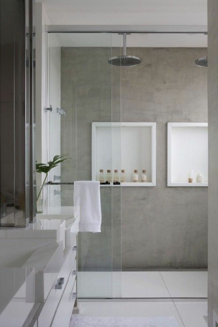 faire-une-douche-à-l-italienne-gris-et-blanc-beton-beige-pour-la-salle-de-bain-chic