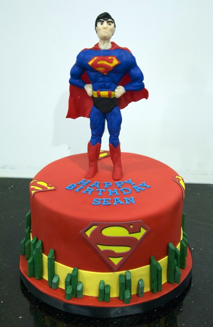 superman-anniversaire-gateau