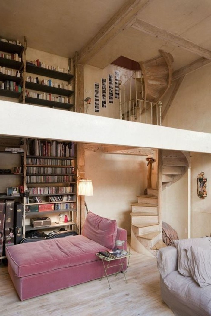 idée-déco-pas-cher-astuces-deco-appartement-en-bois-clair-parquet-escalier-d-interieur-colimansson
