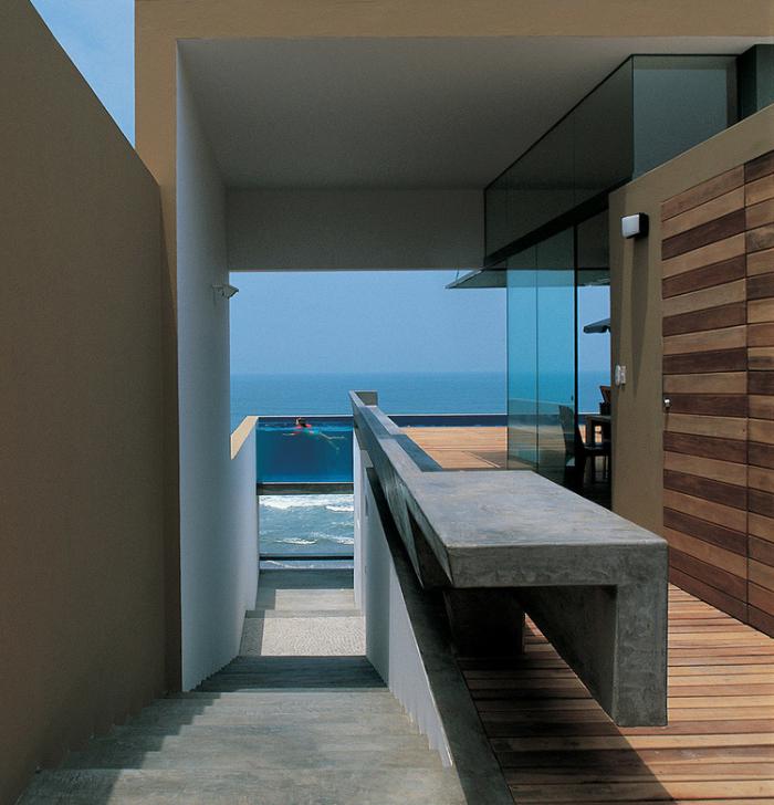 piscine-en-verre-architecture-contemporaine-piscine-de-luxe