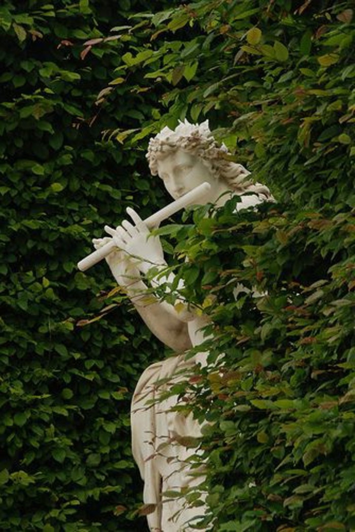 90-Statue jardin figure d'un homme avec und flute