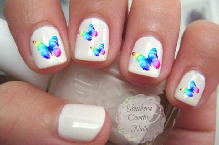 déco-ongles-originale-stickers-ongles-papillons