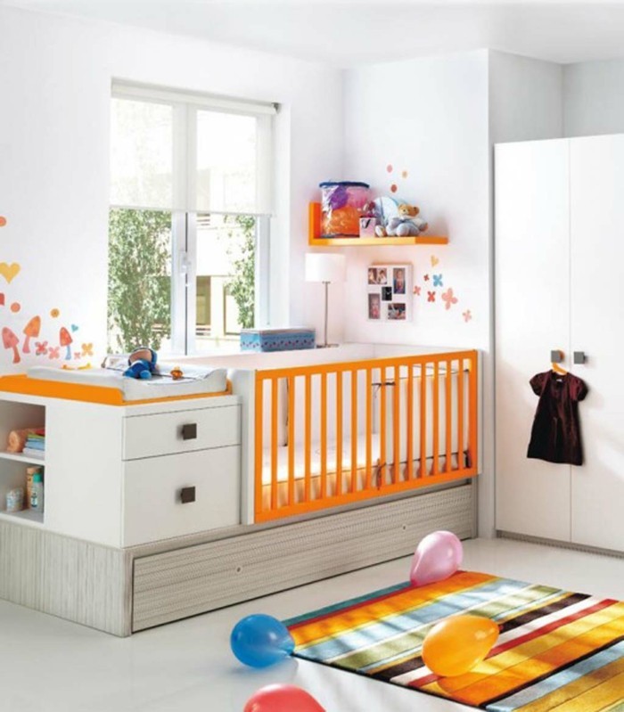 magnifique-chambre-bebe-decoration-tapis-coloré-en-orange-idees