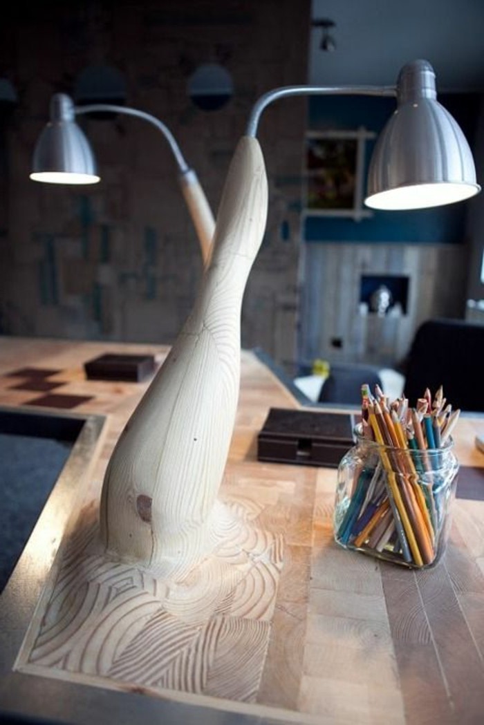 magnifique-lampe-en-bois-clair-lampe-de-bureau-articulée-en-bois-clair-lampe-de-table-led