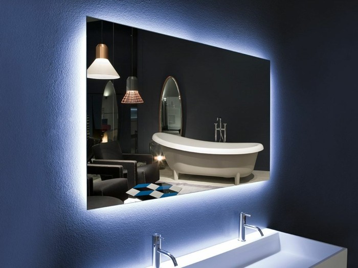 miroir-grossissant-salle-de-bain-design-antonio-lupi-idees-miroir-de-salle-de-bain-avec-éclairage