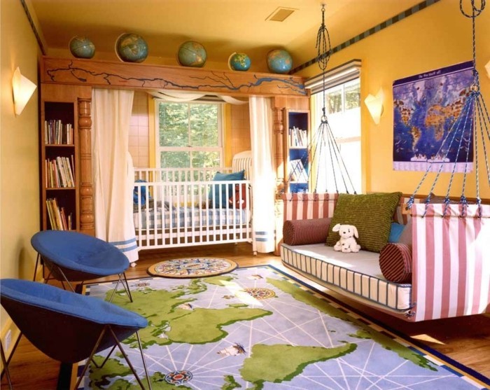 idee-très-originale-peinture-chambre-enfant-jaune-déco-chambre-en-couleurs-différentes-une-véritable-explosion-lit-suspendu-du-plafond